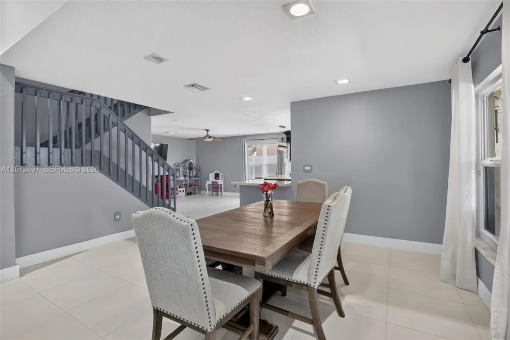 19156 NW 24th Ct Pembroke Pines, FL 33029