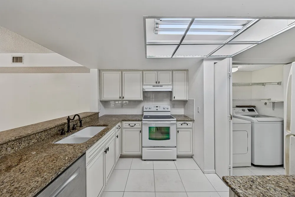 9088 W ATLANTIC BOULEVARD #525 Coral Springs, FL 33071