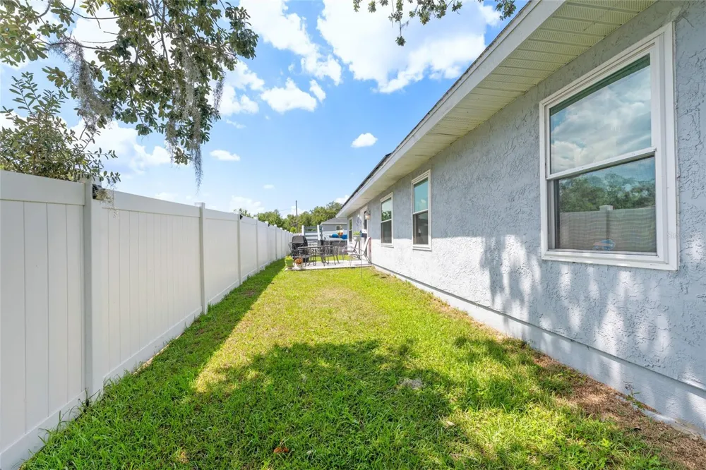 124 OAK CIRCLE ocala, FL 34472