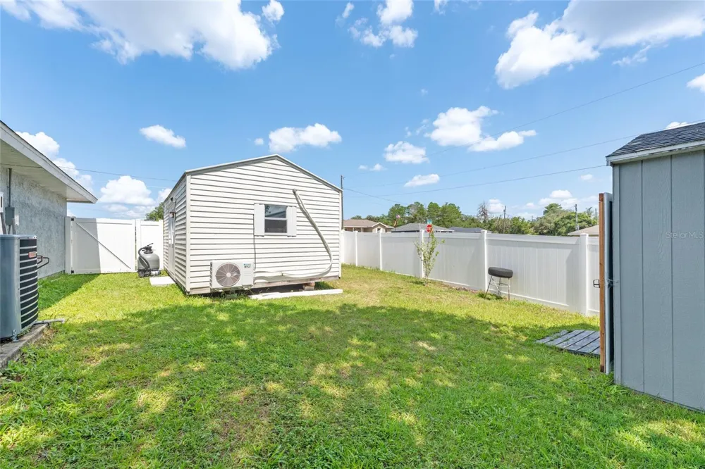 124 OAK CIRCLE ocala, FL 34472