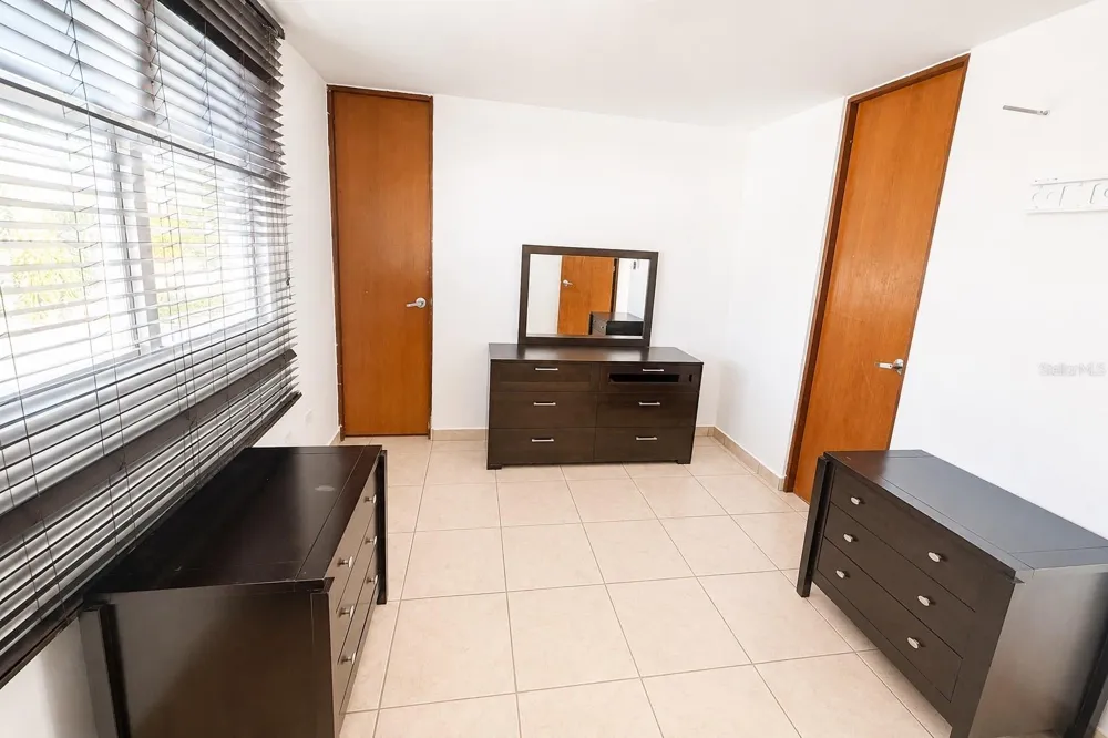 Estancias de Cerro Gordo CALLE NINOSHKA #B-12 Vega Alta, PR 00692
