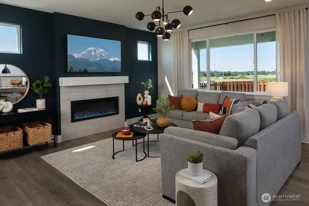 615 Barquist Lane Enumclaw, WA 98022