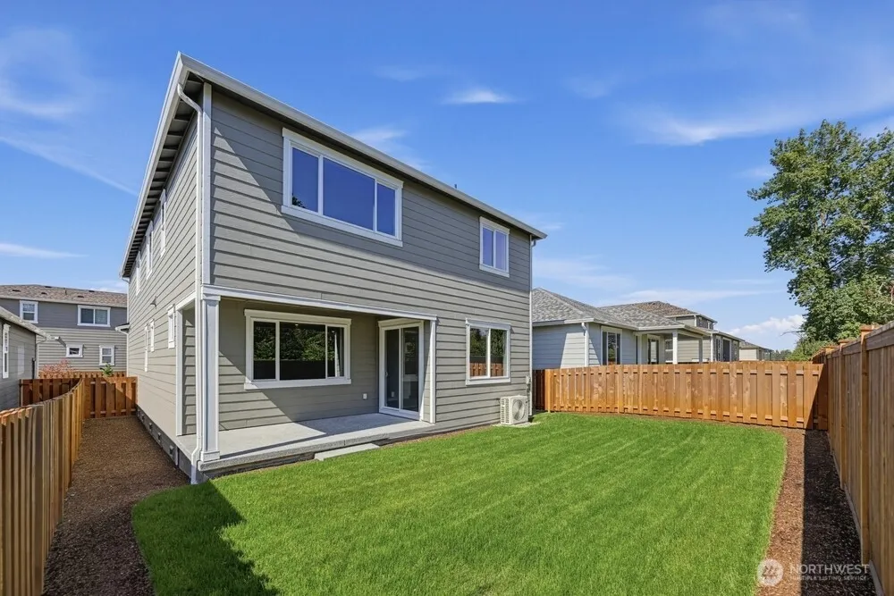615 Barquist Lane Enumclaw, WA 98022