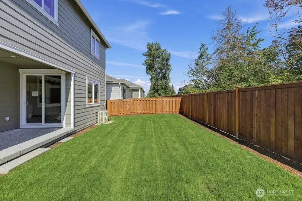 615 Barquist Lane Enumclaw, WA 98022
