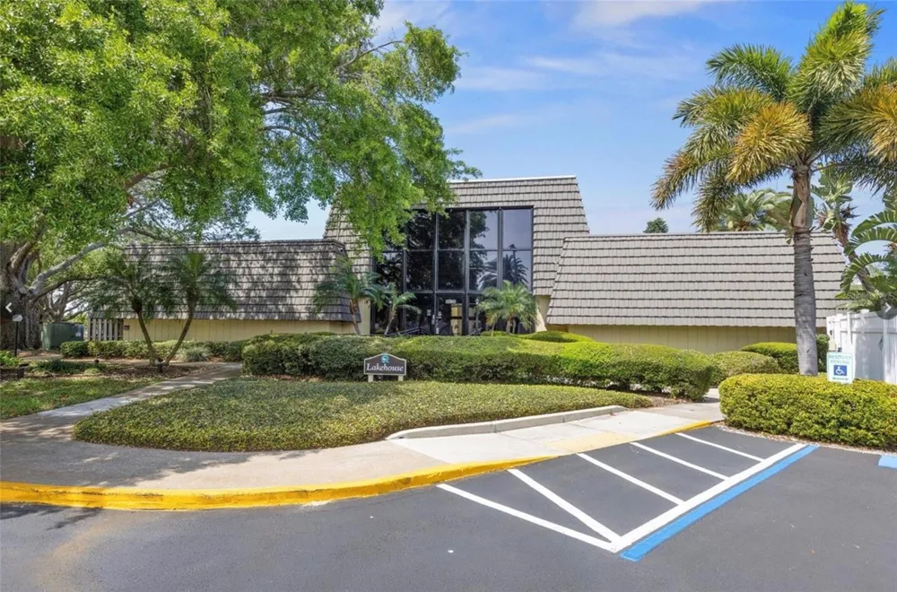 14130 ROSEMARY LANE #1318 Largo, FL 33774