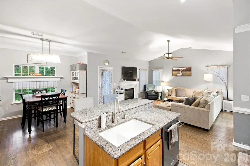 439 Glencrest Drive Stanley, NC 28164