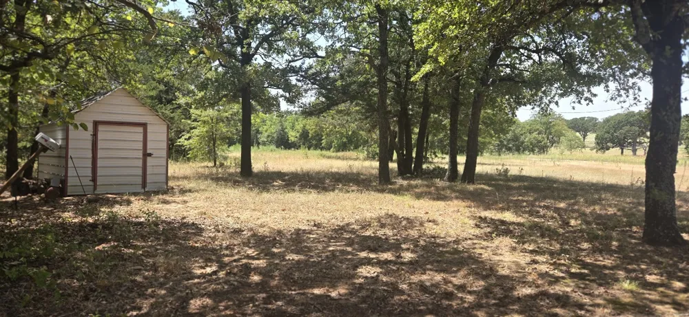 770 County Road 169 Whitesboro, TX 76273