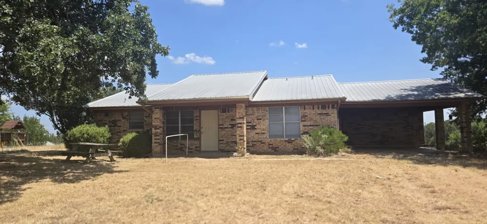 770 County Road 169 Whitesboro, TX 76273