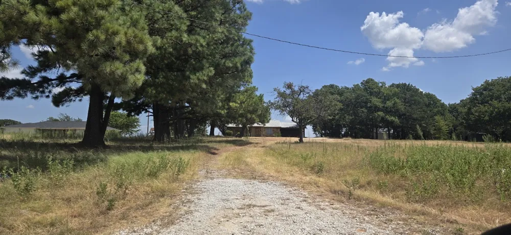 770 County Road 169 Whitesboro, TX 76273