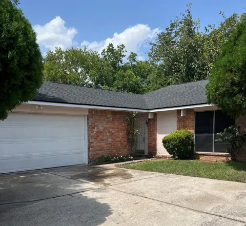 11818 Sawmill Stream Circle