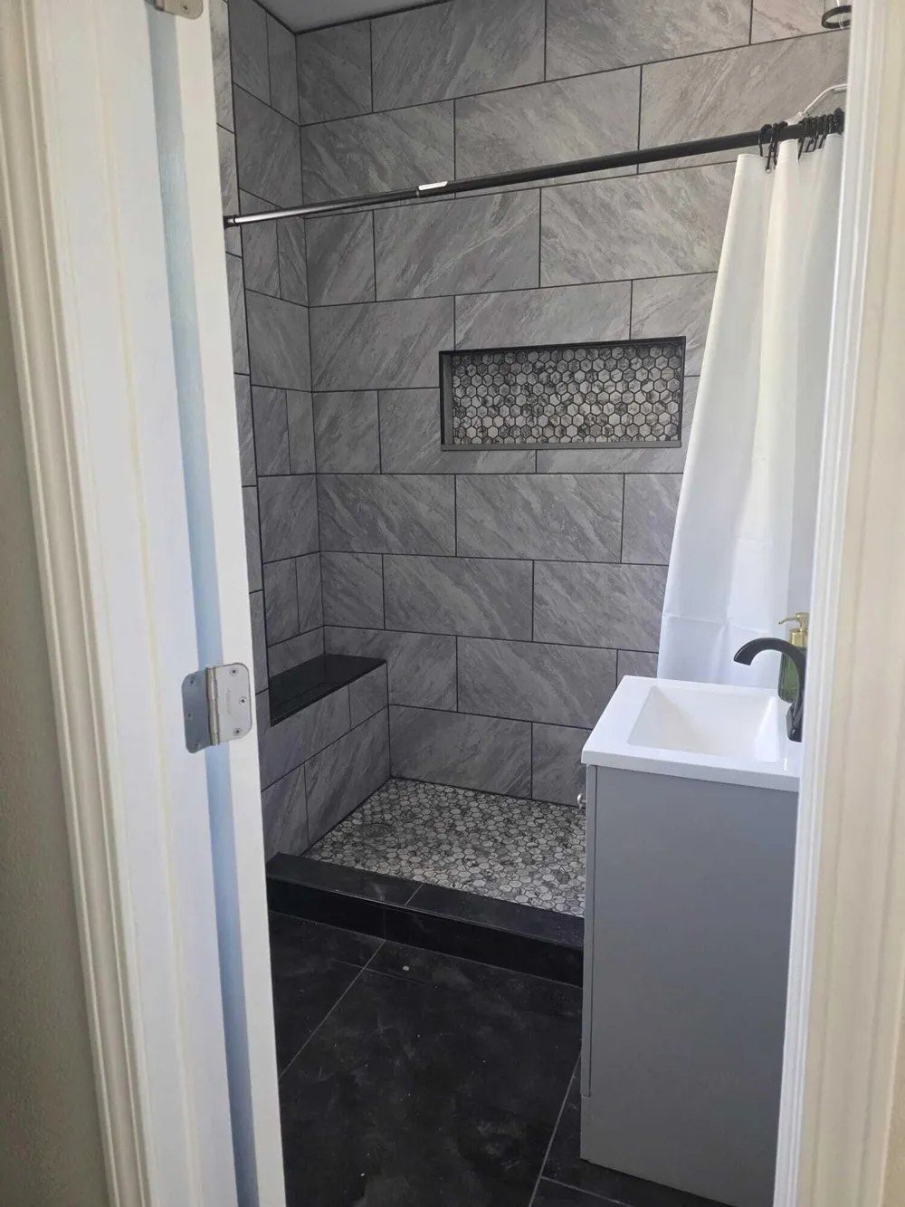 5228 Elmer Street #1 Detroit, MI 48210