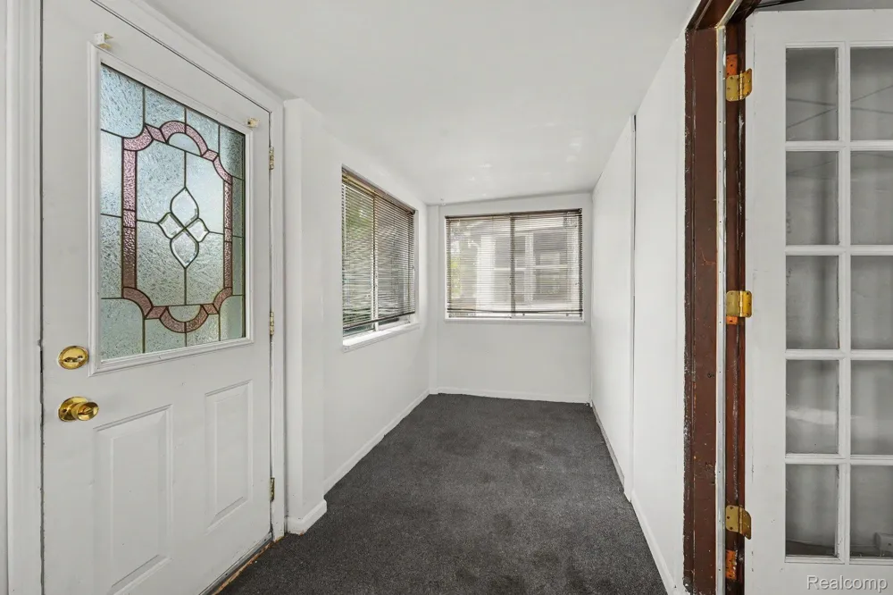2511 Vanness Street Port Huron City, MI 48060