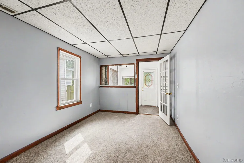 2511 Vanness Street Port Huron City, MI 48060