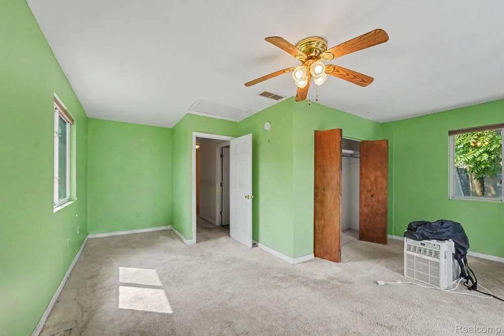 2511 Vanness Street Port Huron City, MI 48060