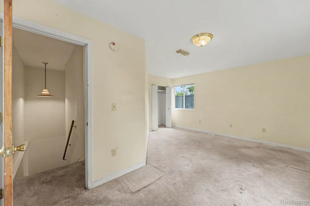 2511 Vanness Street Port Huron City, MI 48060