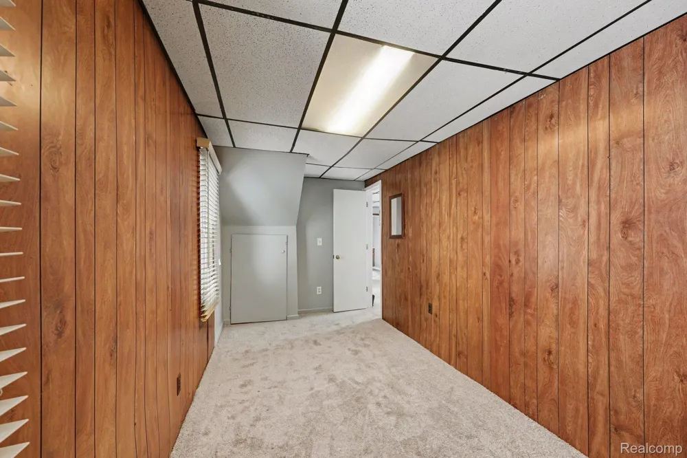 2511 Vanness Street Port Huron City, MI 48060