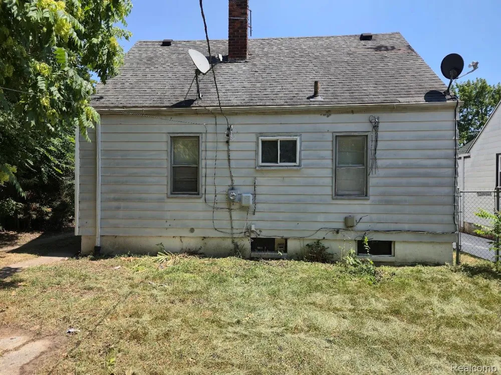 19425 Faust Avenue Detroit City, MI 48219
