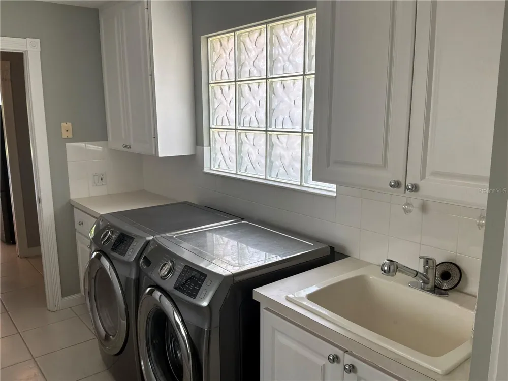 5796 IVREA DRIVE Sarasota, FL 34238