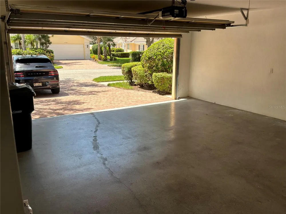 5796 IVREA DRIVE Sarasota, FL 34238