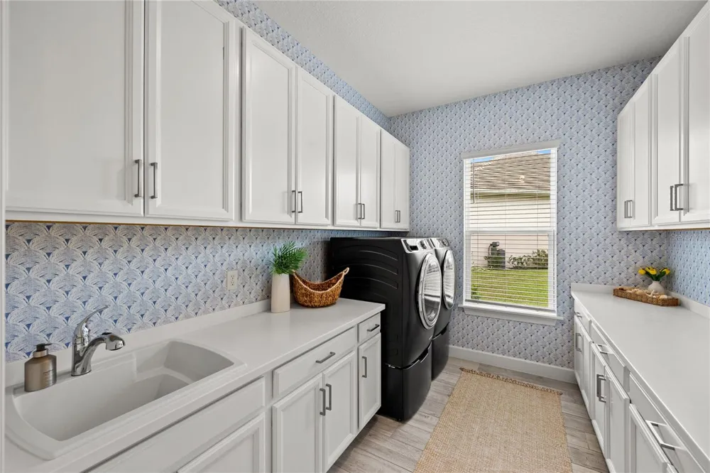 9479 TEQUILA SUNRISE DRIVE Sarasota, FL 34241