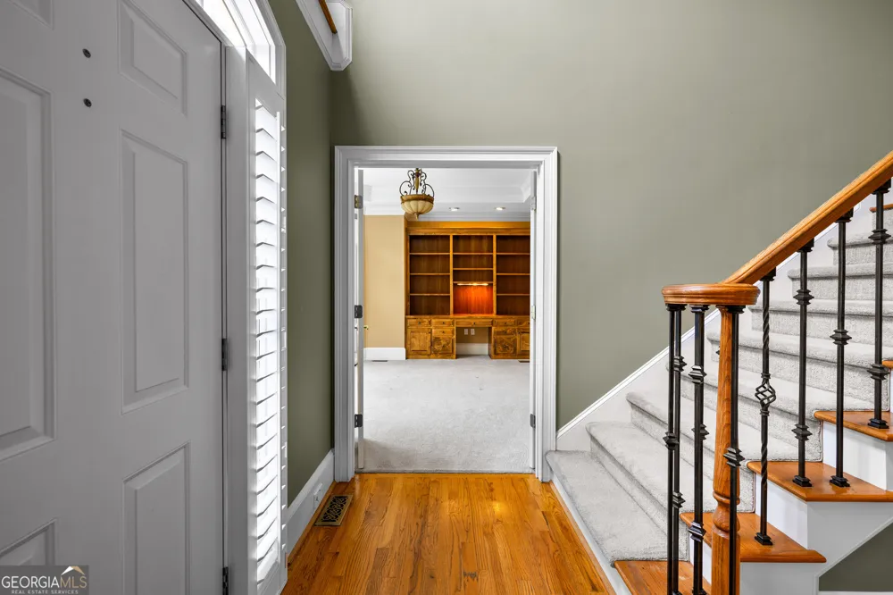 348 Loring LN Peachtree City, GA 30269