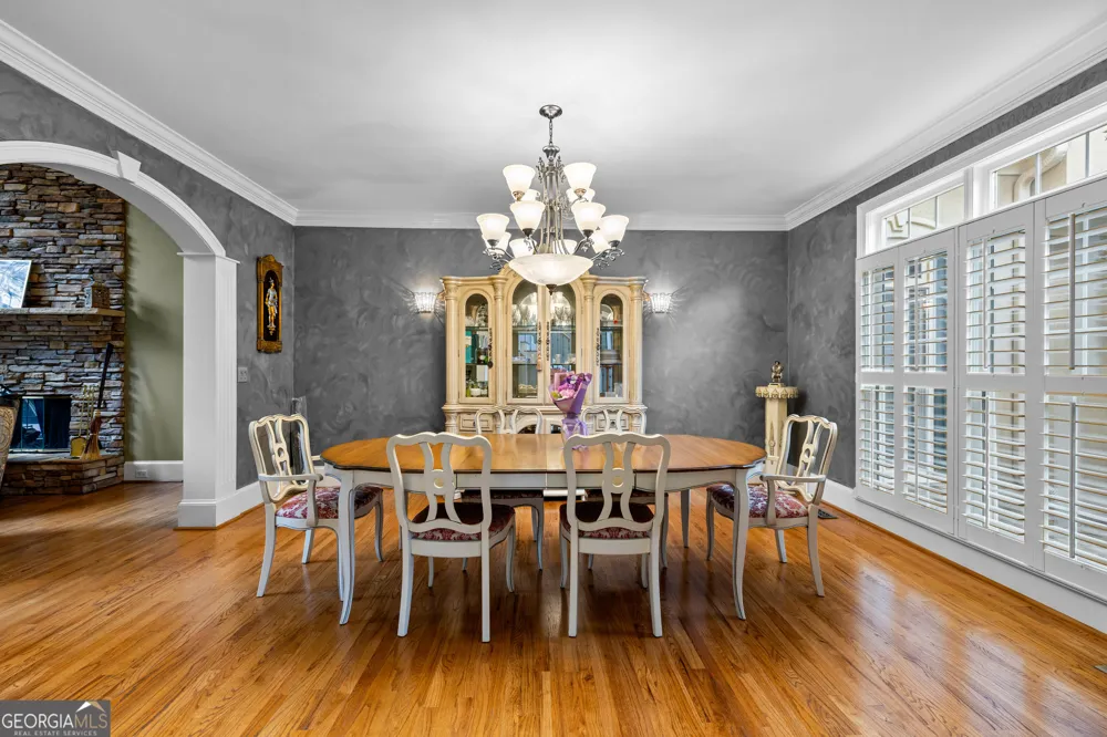 348 Loring LN Peachtree City, GA 30269