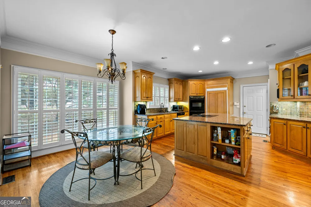 348 Loring LN Peachtree City, GA 30269