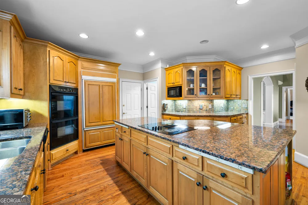 348 Loring LN Peachtree City, GA 30269