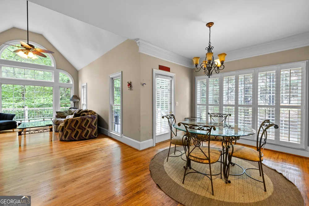 348 Loring LN Peachtree City, GA 30269