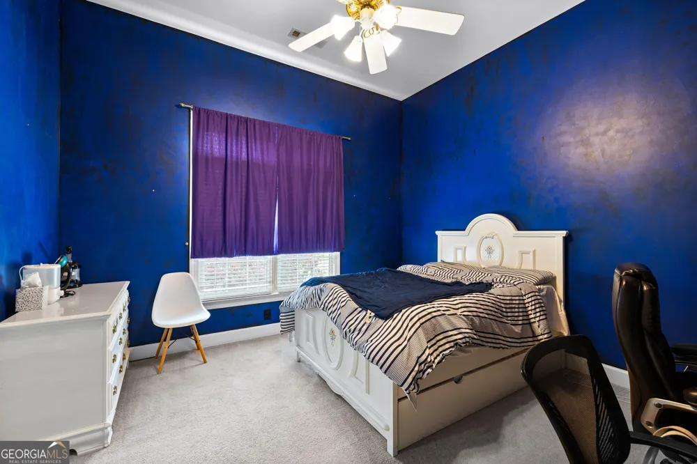 348 Loring LN Peachtree City, GA 30269