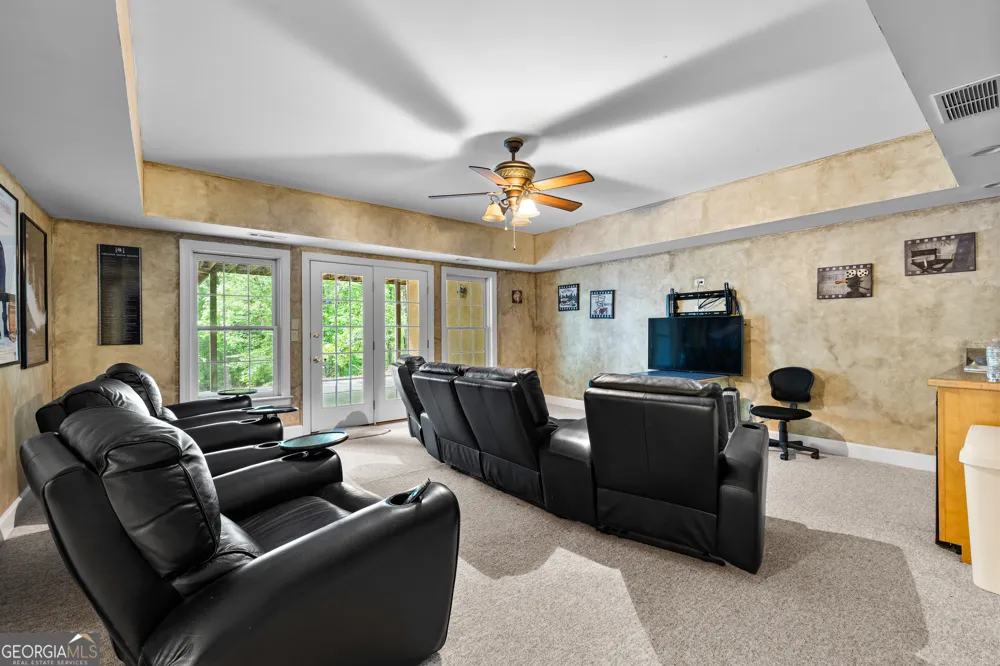 348 Loring LN Peachtree City, GA 30269