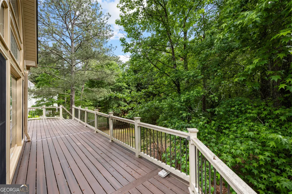 348 Loring LN Peachtree City, GA 30269