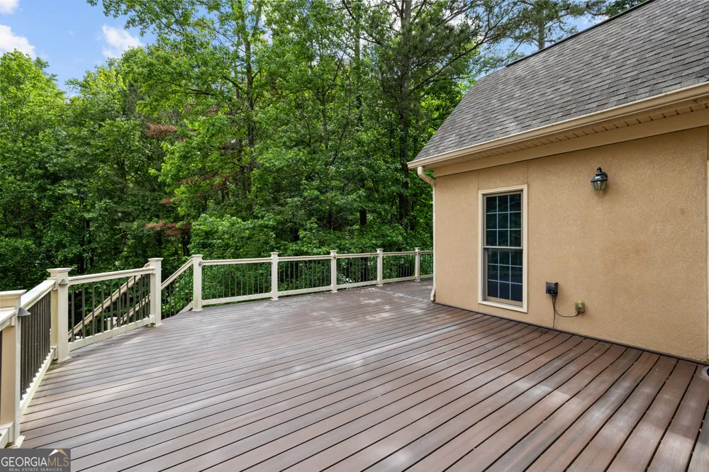 348 Loring LN Peachtree City, GA 30269