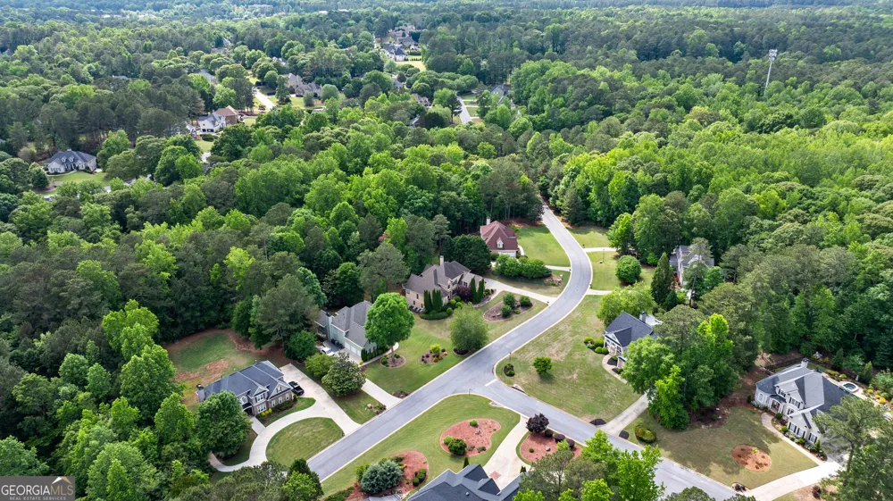 348 Loring LN Peachtree City, GA 30269