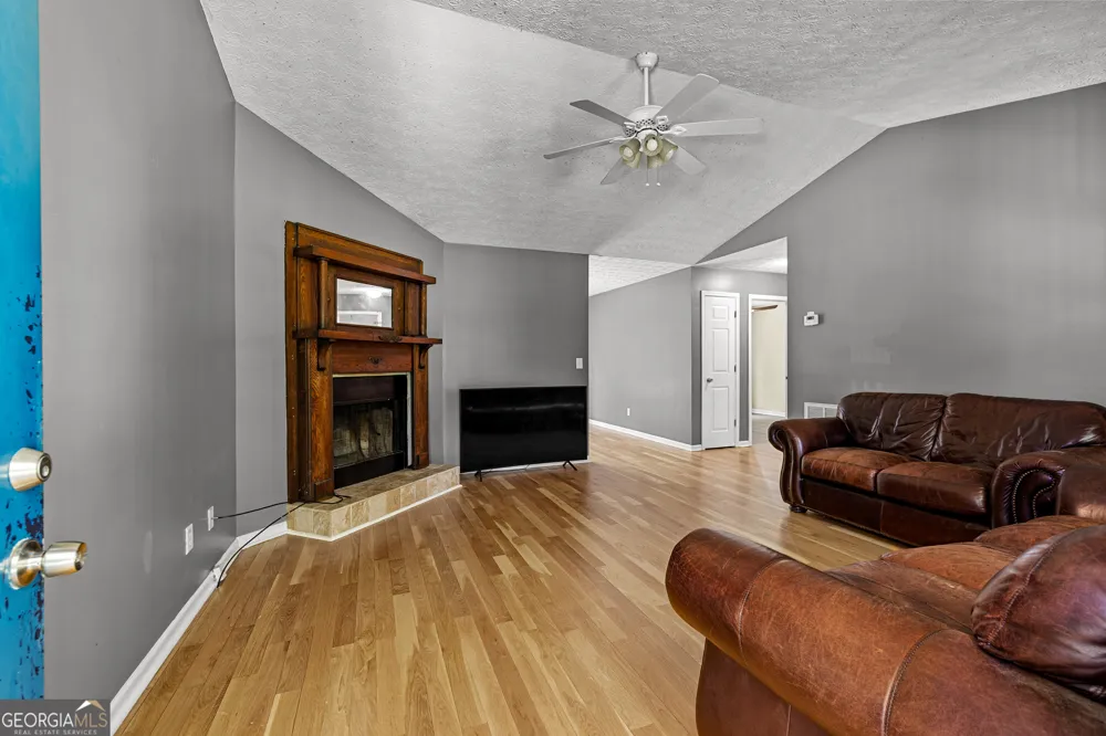 1336 Martin Mill RD Moreland, GA 30259