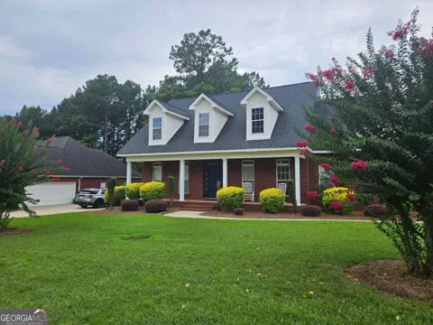 304 Victoria CIR