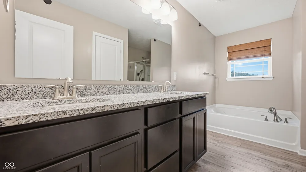 147 Carrick Glen Boulevard Pendleton, IN 46064