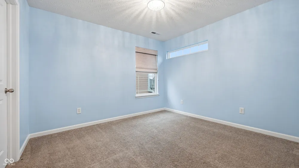 147 Carrick Glen Boulevard Pendleton, IN 46064