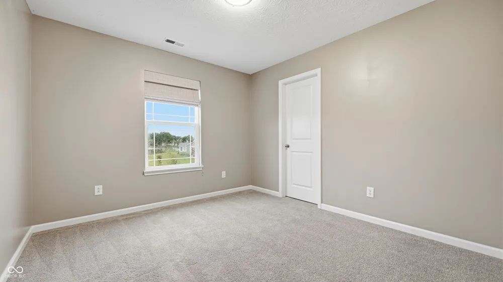 147 Carrick Glen Boulevard Pendleton, IN 46064