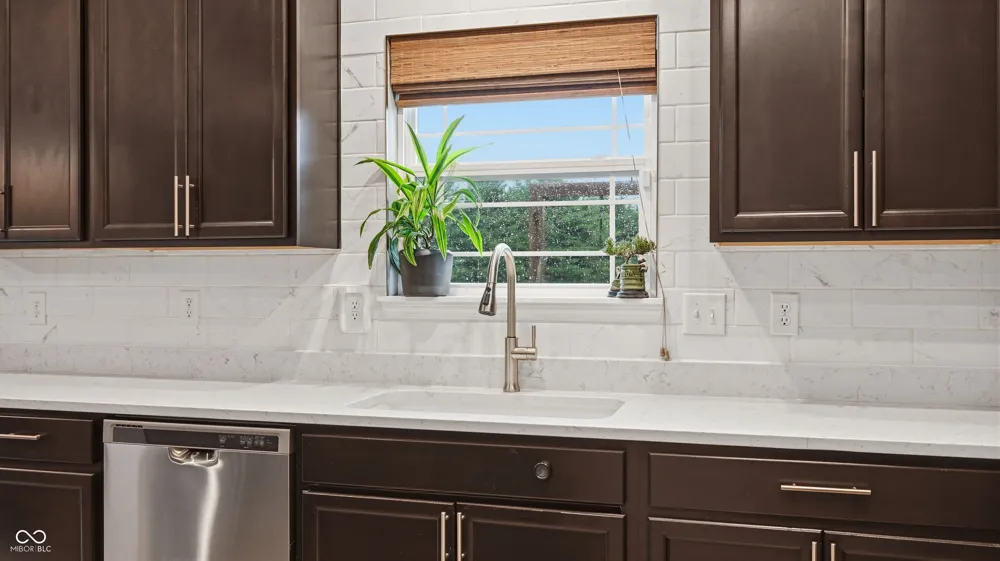 147 Carrick Glen Boulevard Pendleton, IN 46064