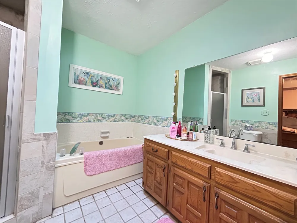 1799 County Road 4128 Cumby, TX 75433