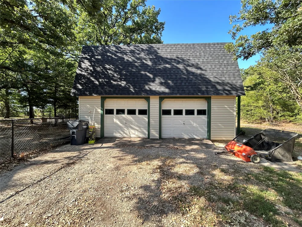 1799 County Road 4128 Cumby, TX 75433