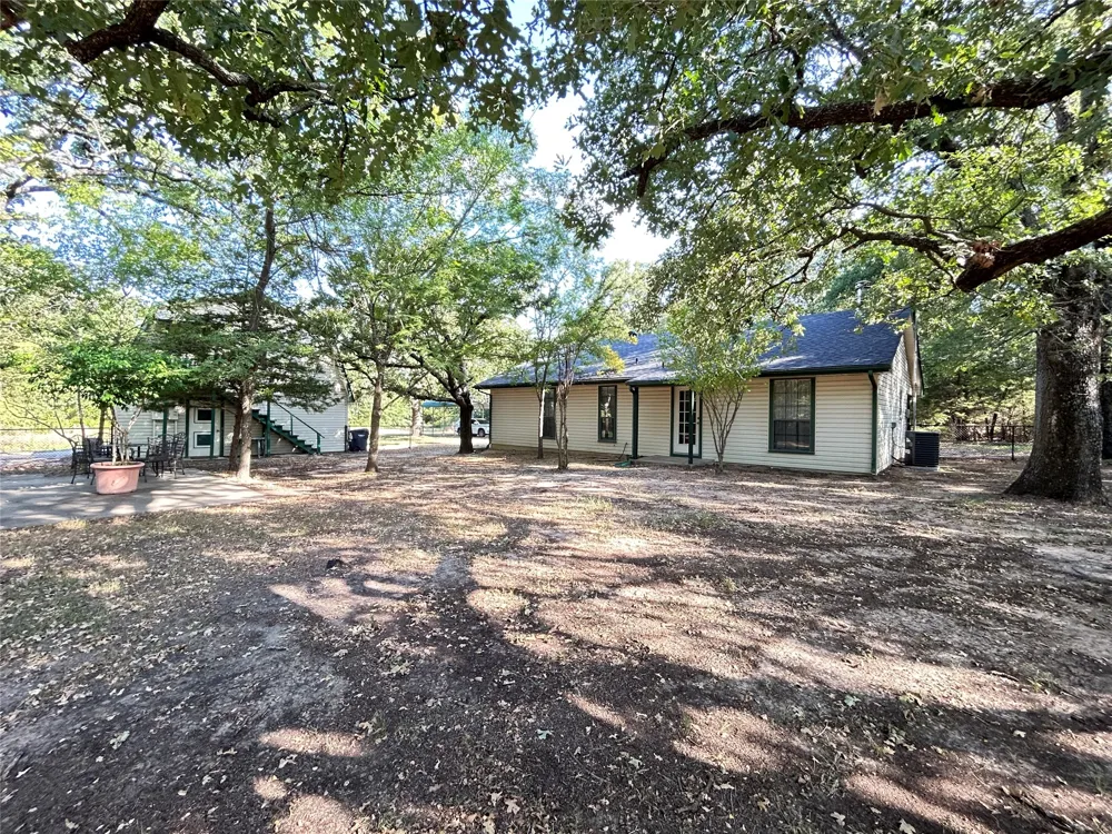 1799 County Road 4128 Cumby, TX 75433