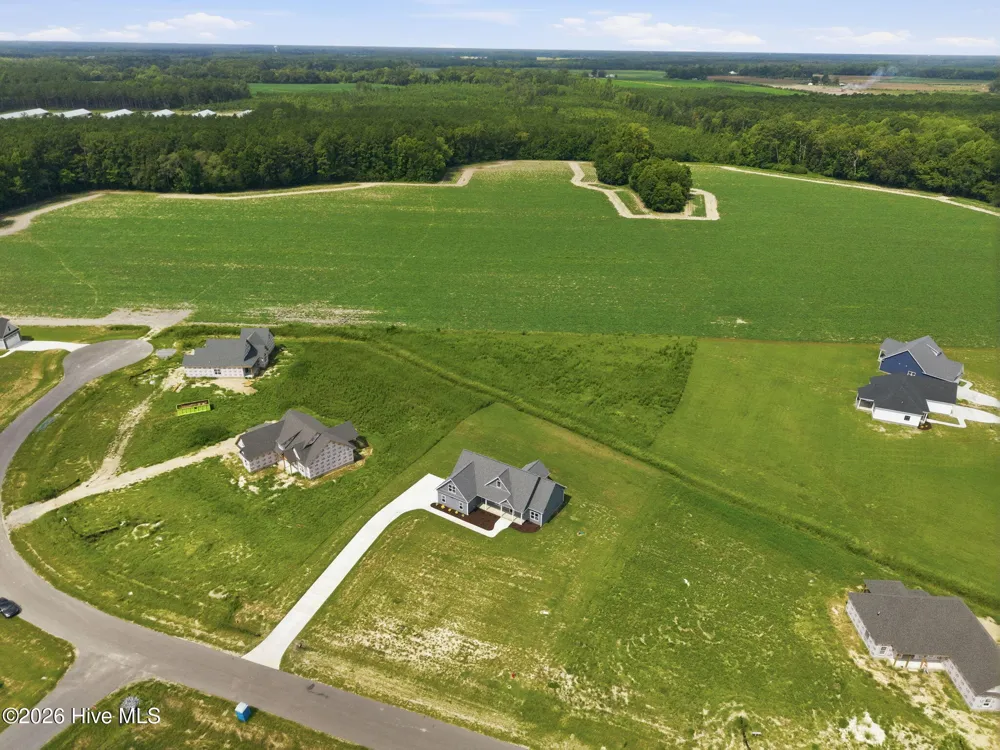 2756 Covent Drive Farmville, NC 27828