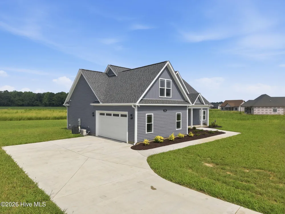 2756 Covent Drive Farmville, NC 27828
