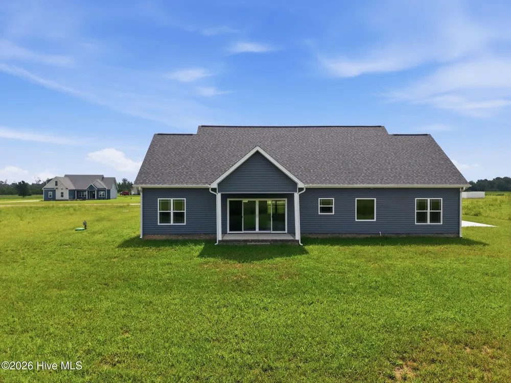 2756 Covent Drive Farmville, NC 27828