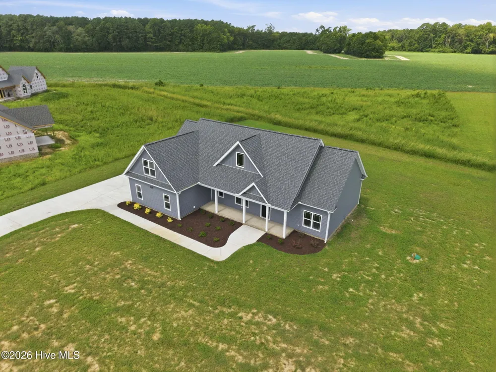 2756 Covent Drive Farmville, NC 27828