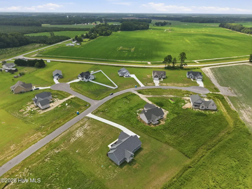 2756 Covent Drive Farmville, NC 27828