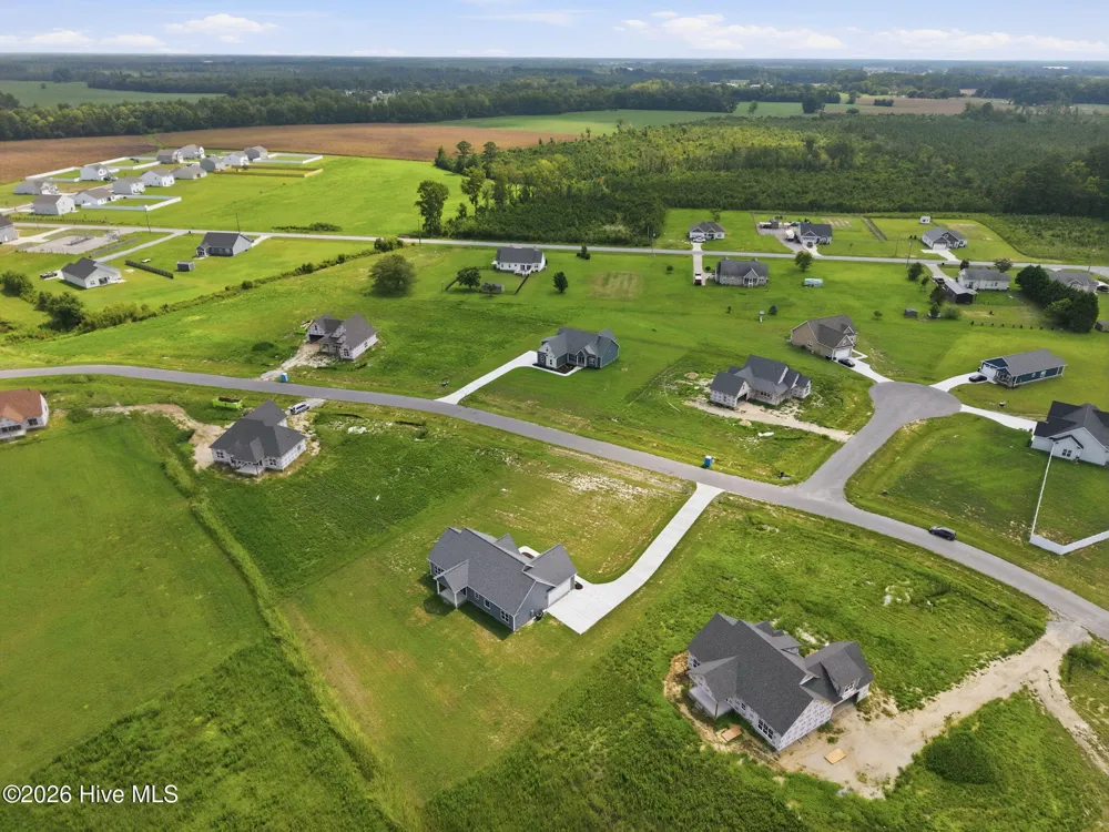 2756 Covent Drive Farmville, NC 27828