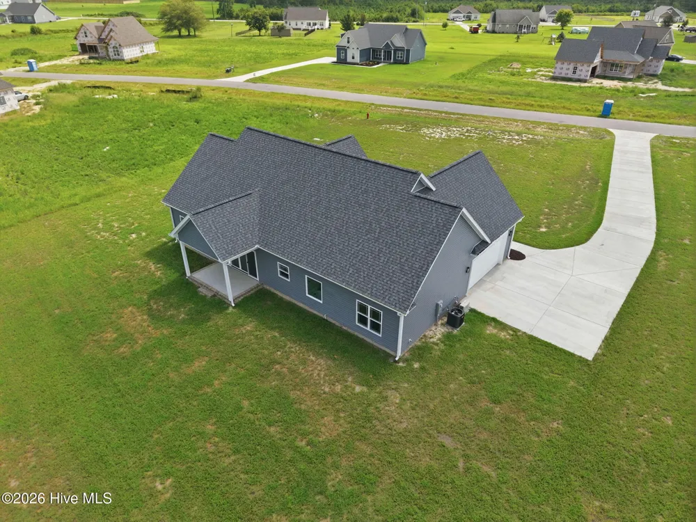 2756 Covent Drive Farmville, NC 27828